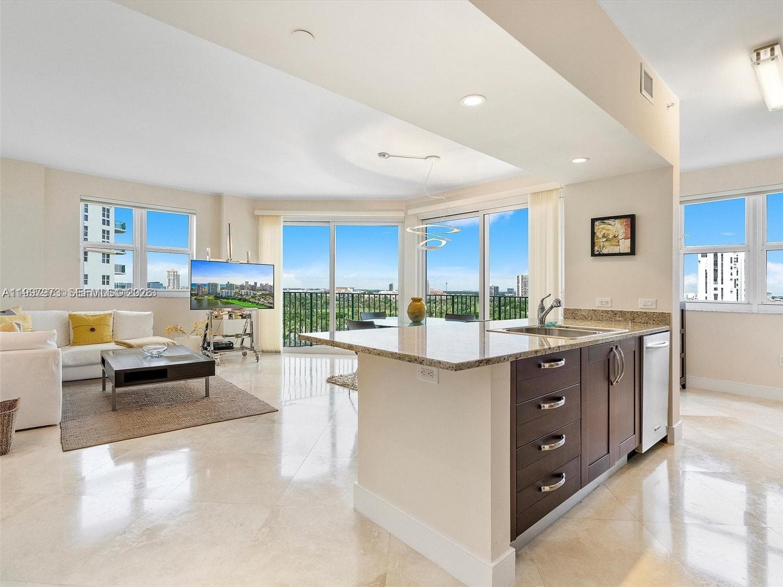 TURNBERRY VILLAGE · #1102 in Aventura - Photo 4