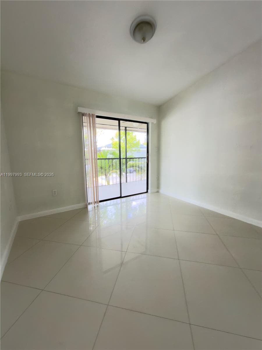 Carmenl At California · #204 in Miami - Photo 24