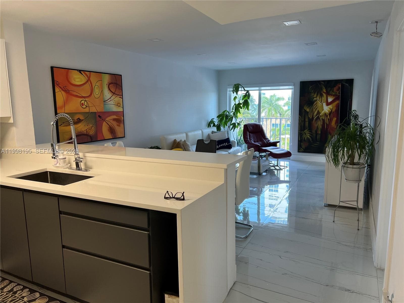 Clinton Condo · #506 in Miami Beach - Photo 4