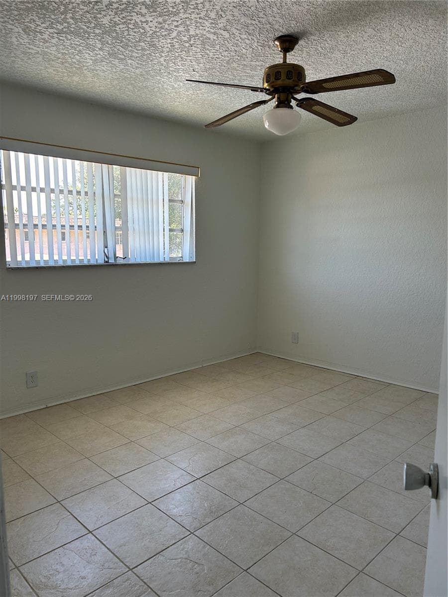 Cypress Gardens Condo · #6B in Hollywood - Photo 18