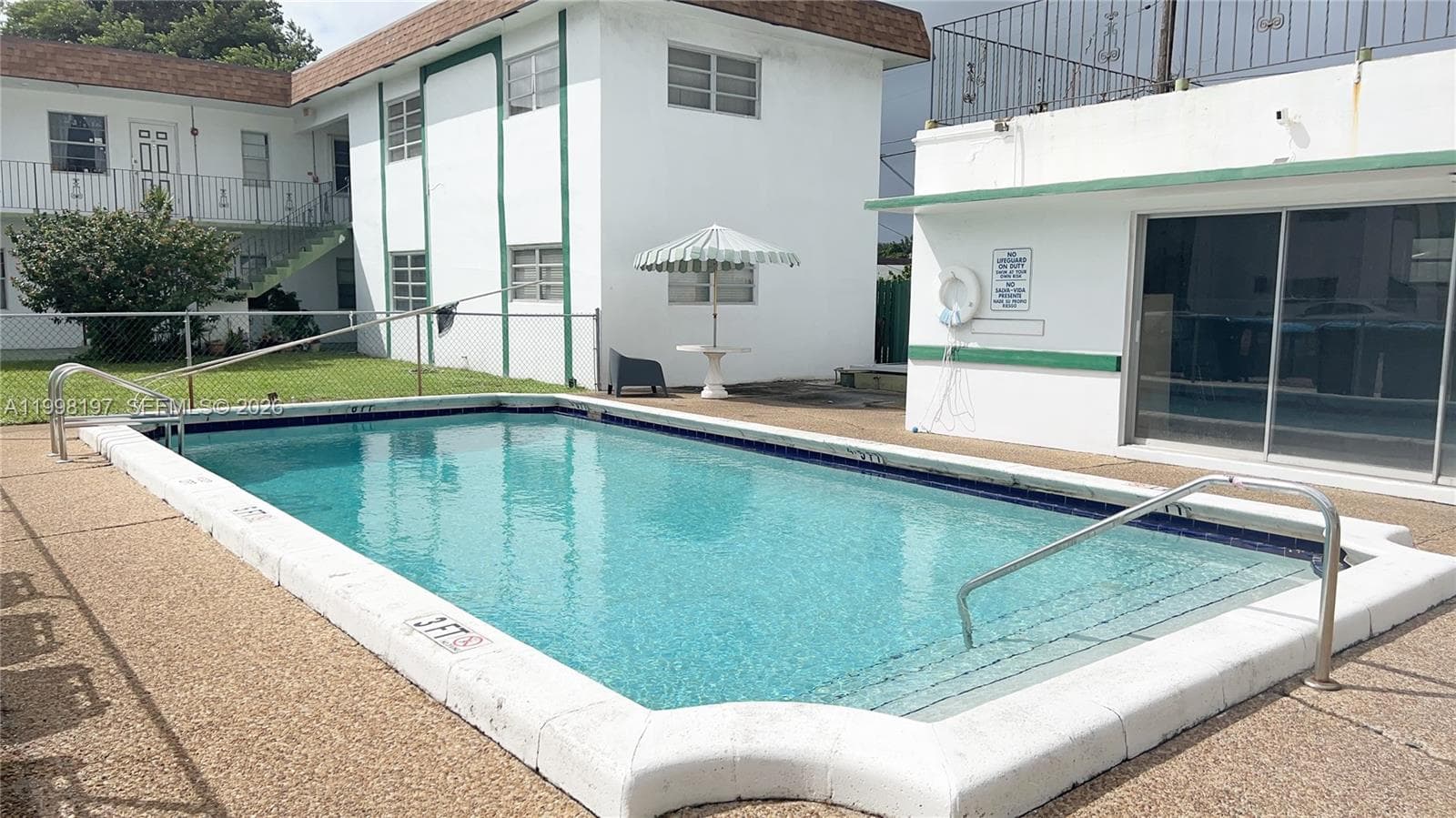 Cypress Gardens Condo · #6B in Hollywood - Photo 11