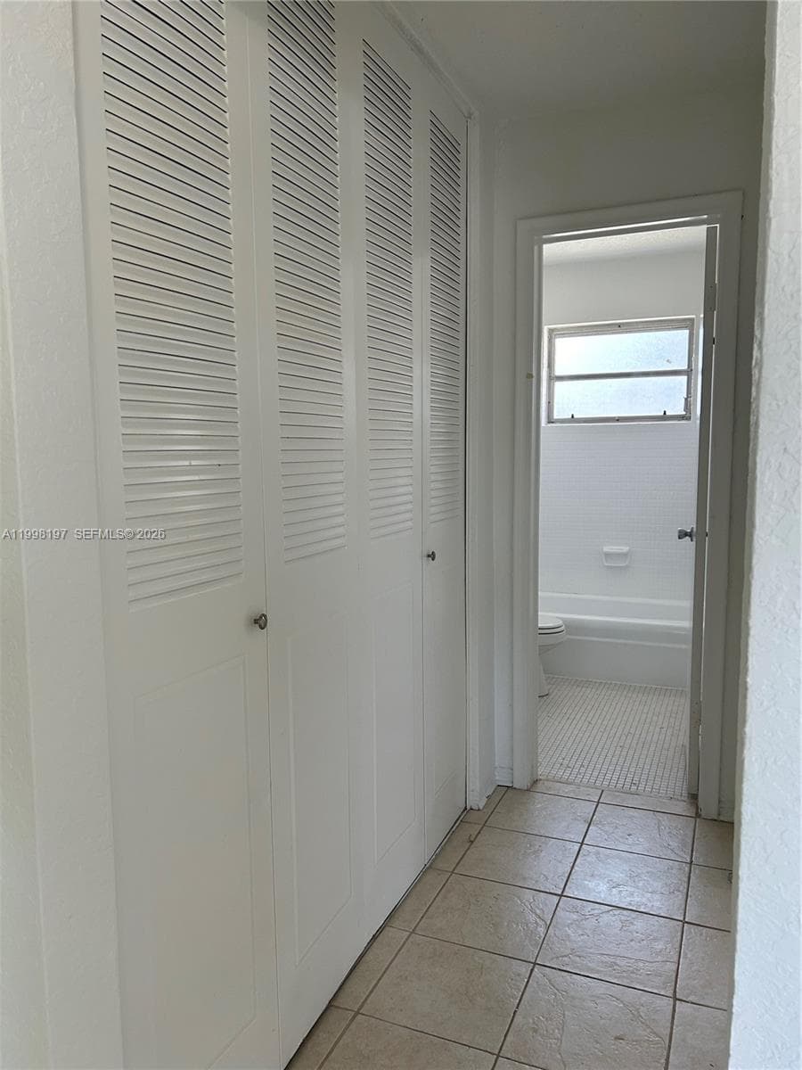 Cypress Gardens Condo · #6B in Hollywood - Photo 19