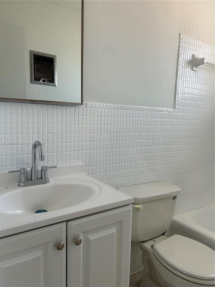 Cypress Gardens Condo · #6B in Hollywood - Photo 29