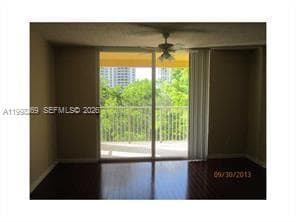 Yacht Club · #9504 in Aventura - Photo 10