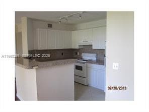 Yacht Club · #9504 in Aventura - Photo 11
