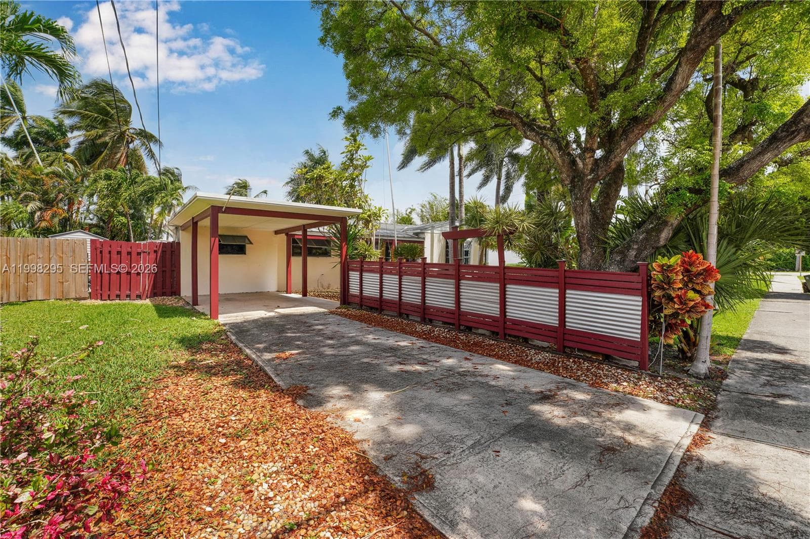 905 Mandarin Isle photo 37