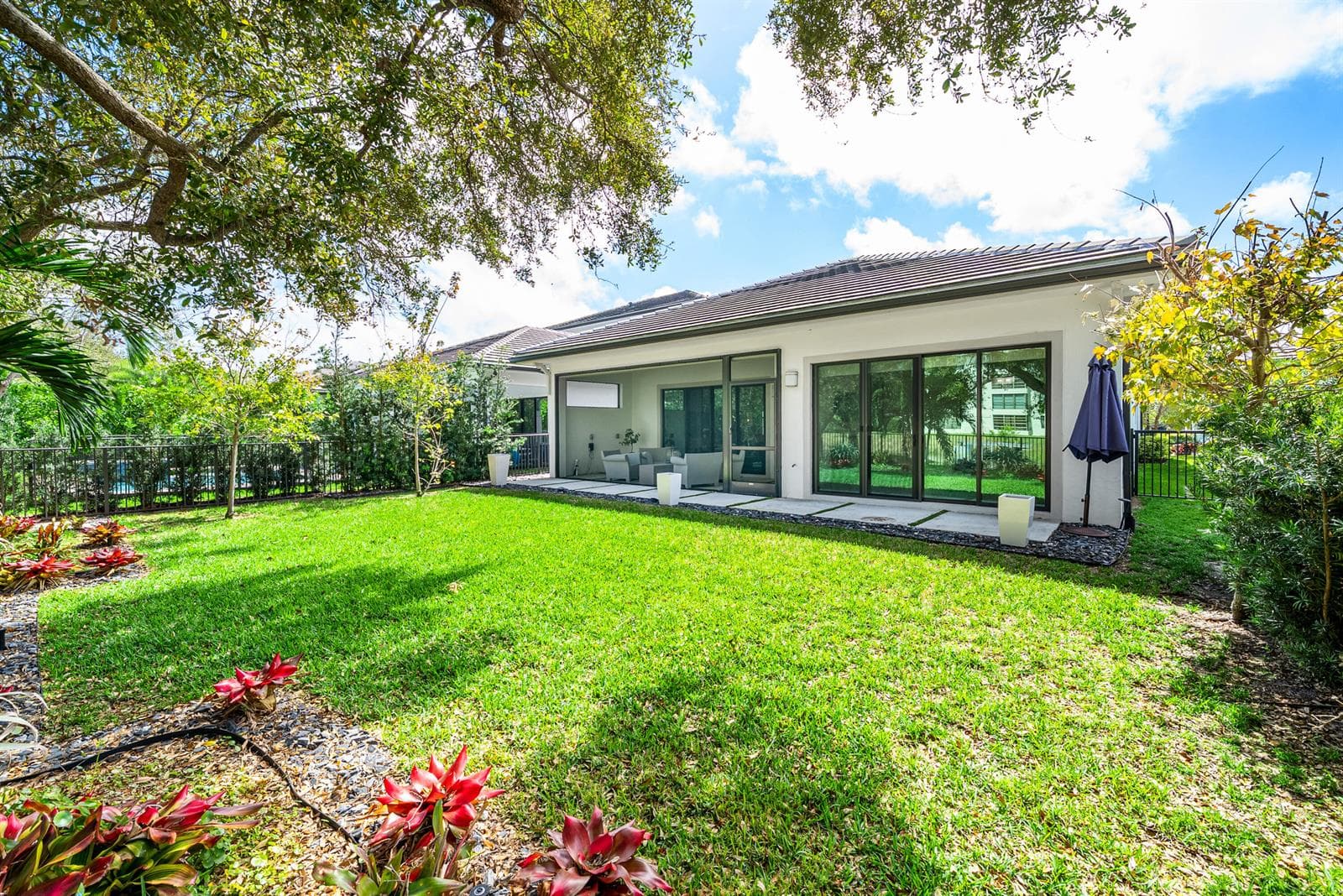 036-3069SafflowerCircle-WestPalmBeach-FL