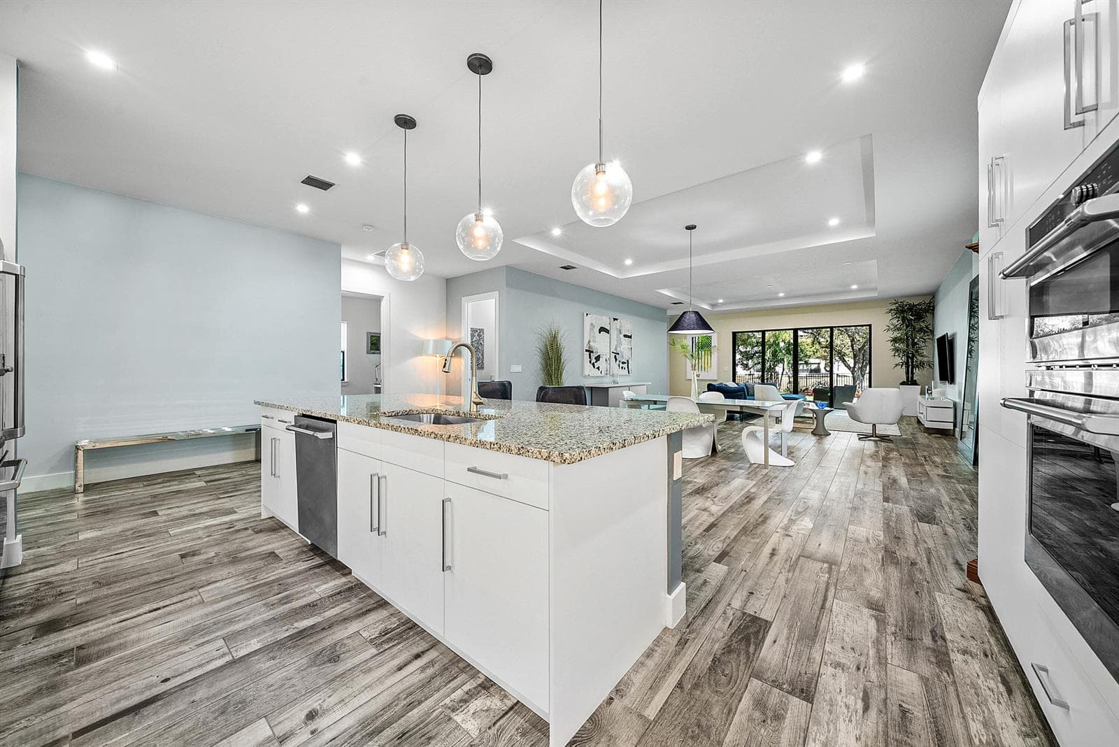 008-3069SafflowerCircle-WestPalmBeach-FL