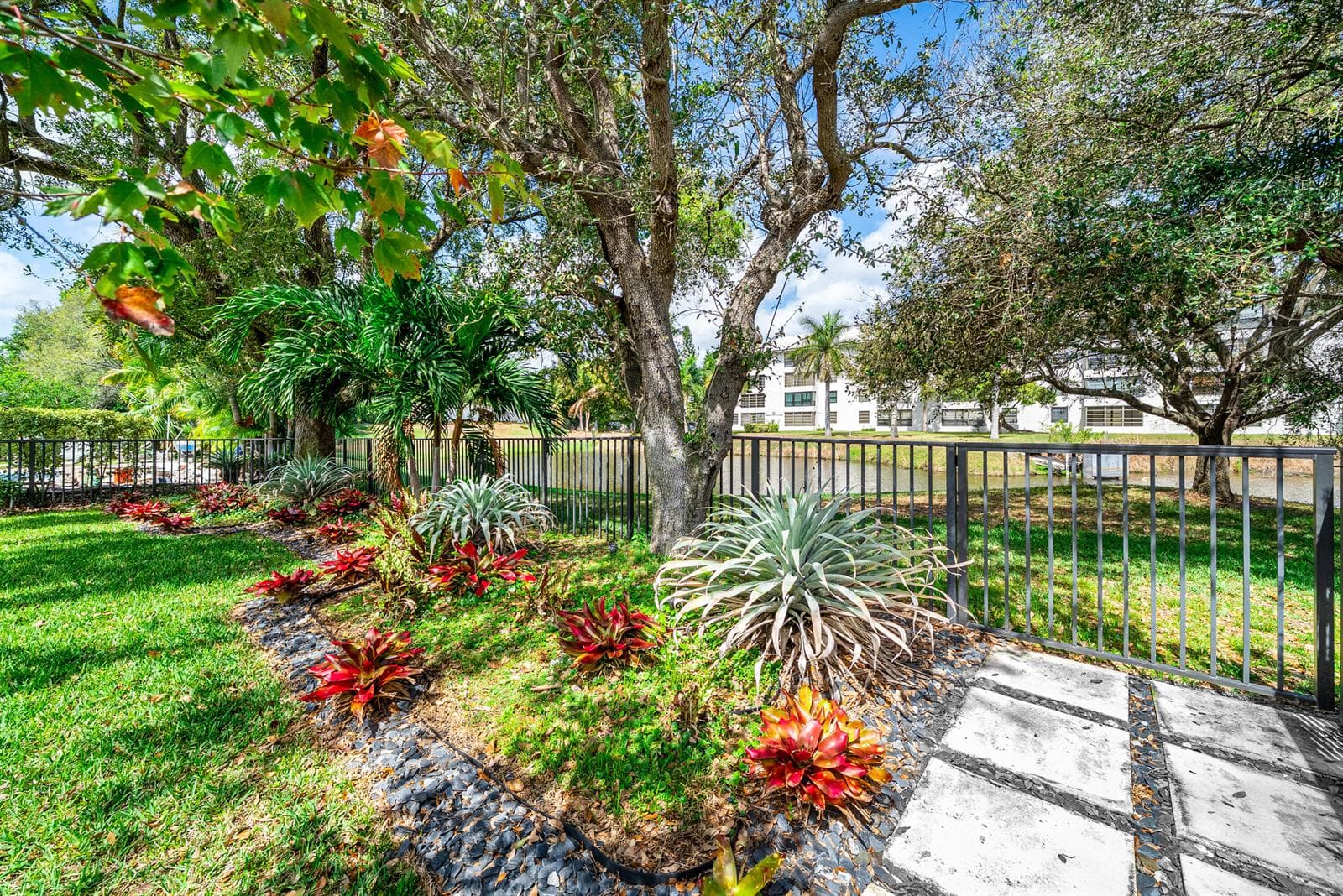 037-3069SafflowerCircle-WestPalmBeach-FL