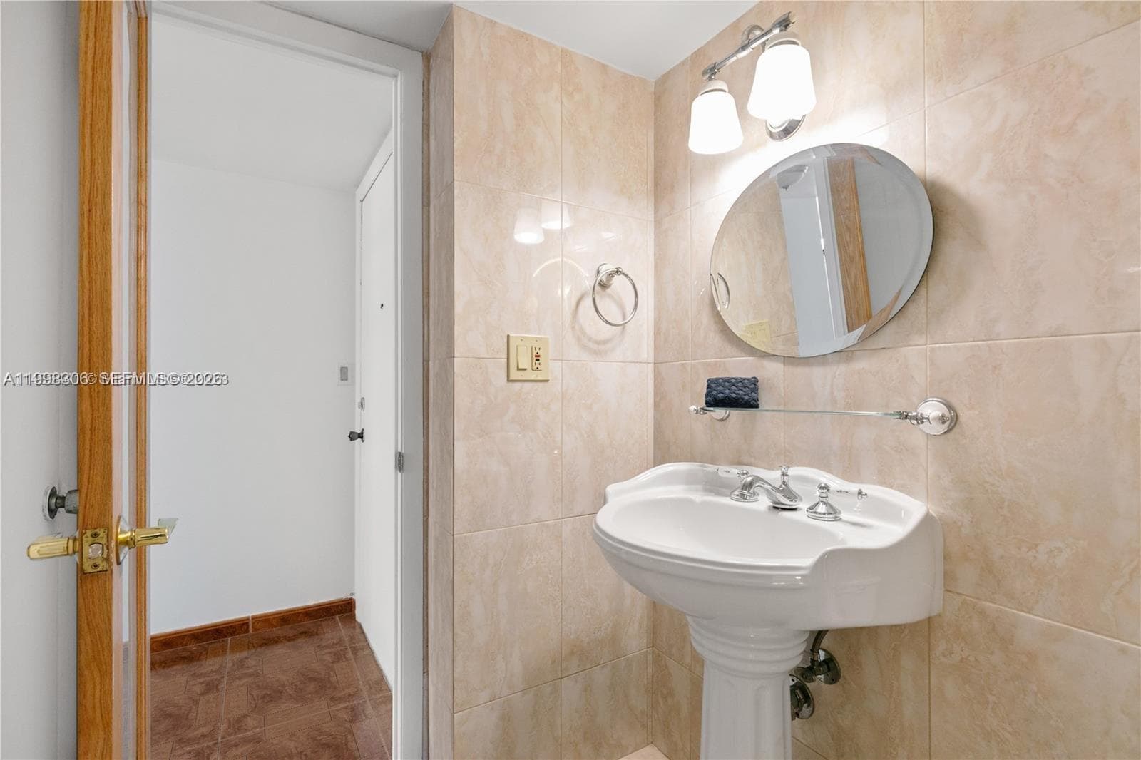 PLAZA TOWERS SOUTH · #1103 in Hallandale Beach - Photo 25