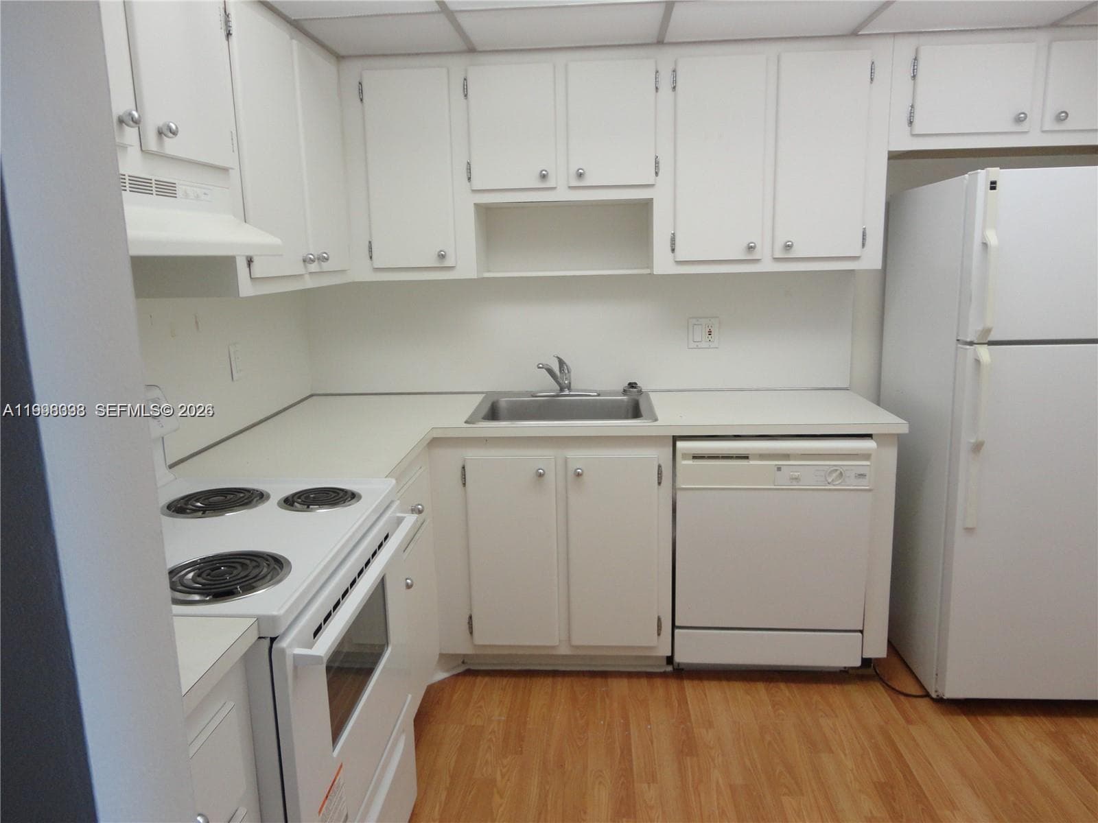 WILSHIRE CONDO · #616E in Miami - Photo 13