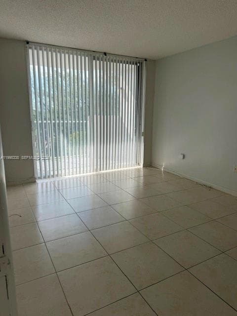 WILSHIRE CONDO · #616E in Miami - Photo 12