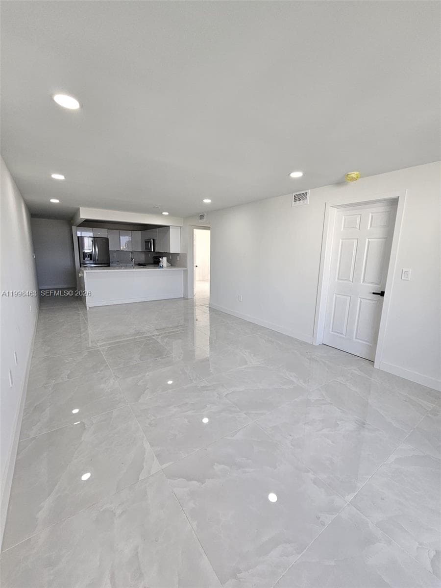 BAY PLAZA CONDOMINIUM · #506 in Miami Beach - Photo 13