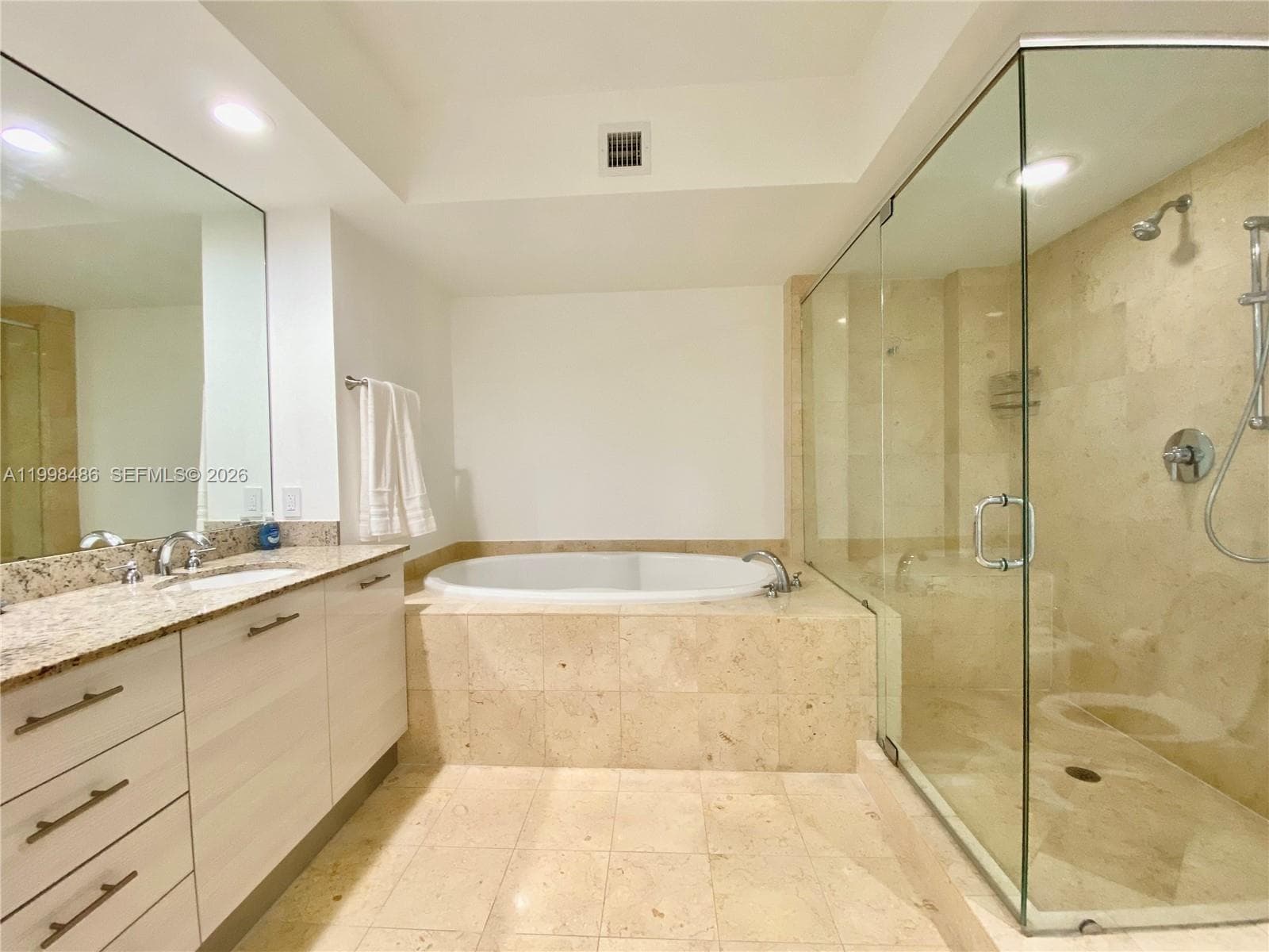 BEACH CLUB TWO CONDO · #3203 in Hallandale Beach - Photo 18