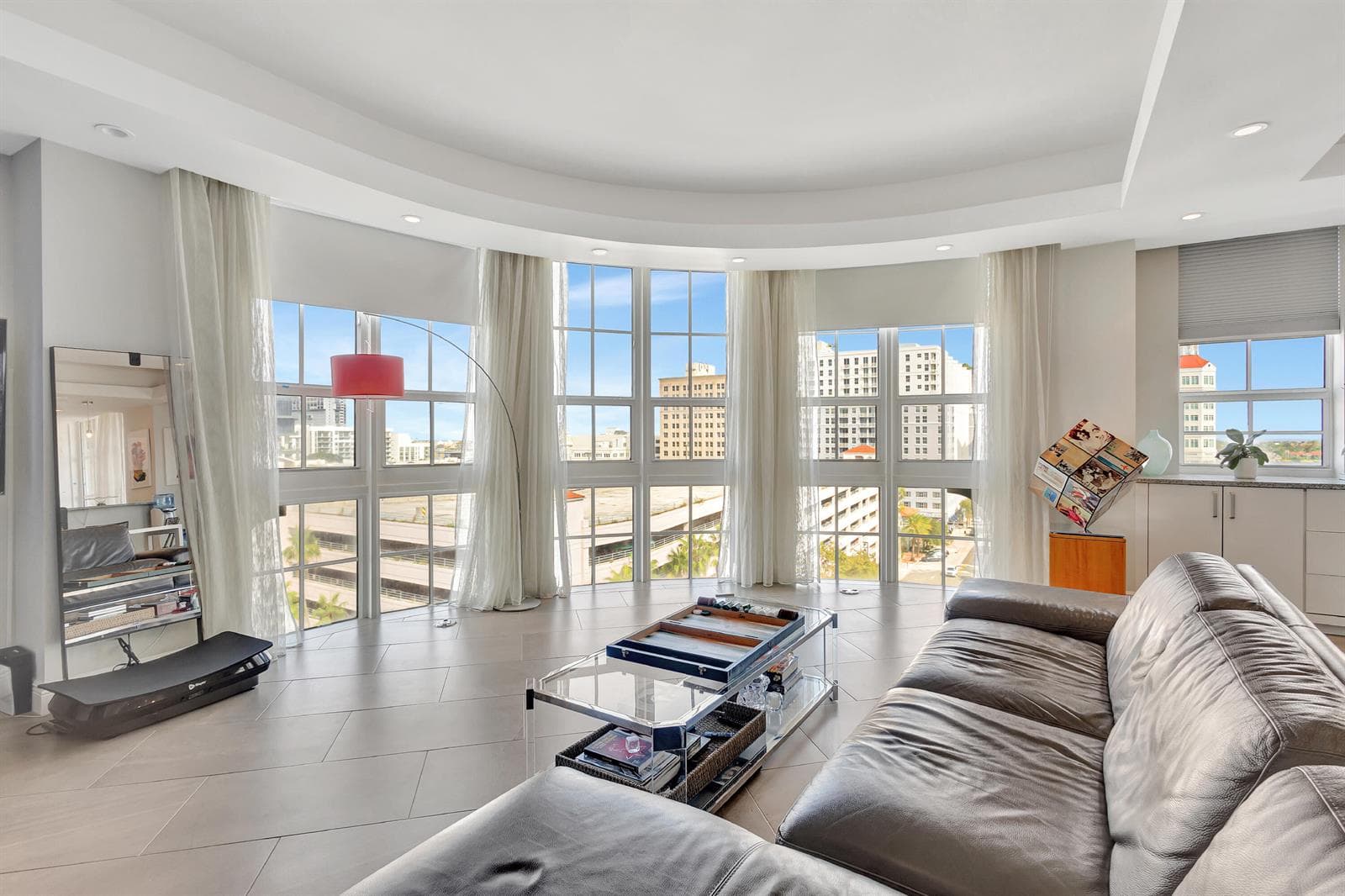 Floor to Ceiling Windows