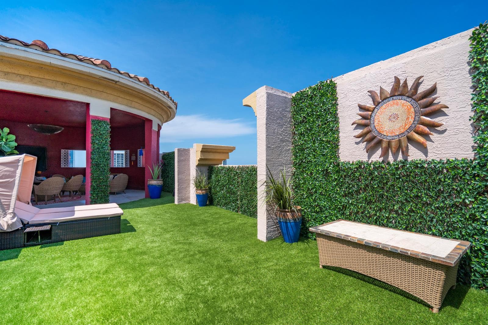 ROOFTOP