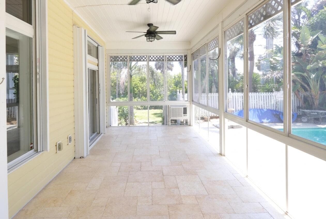 400 Seaside lane