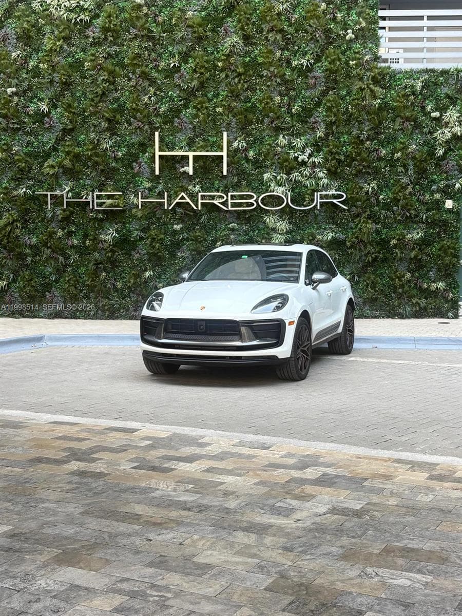 THE HARBOUR SOUTH CONDO · #2118 in North Miami Beach - Photo 4