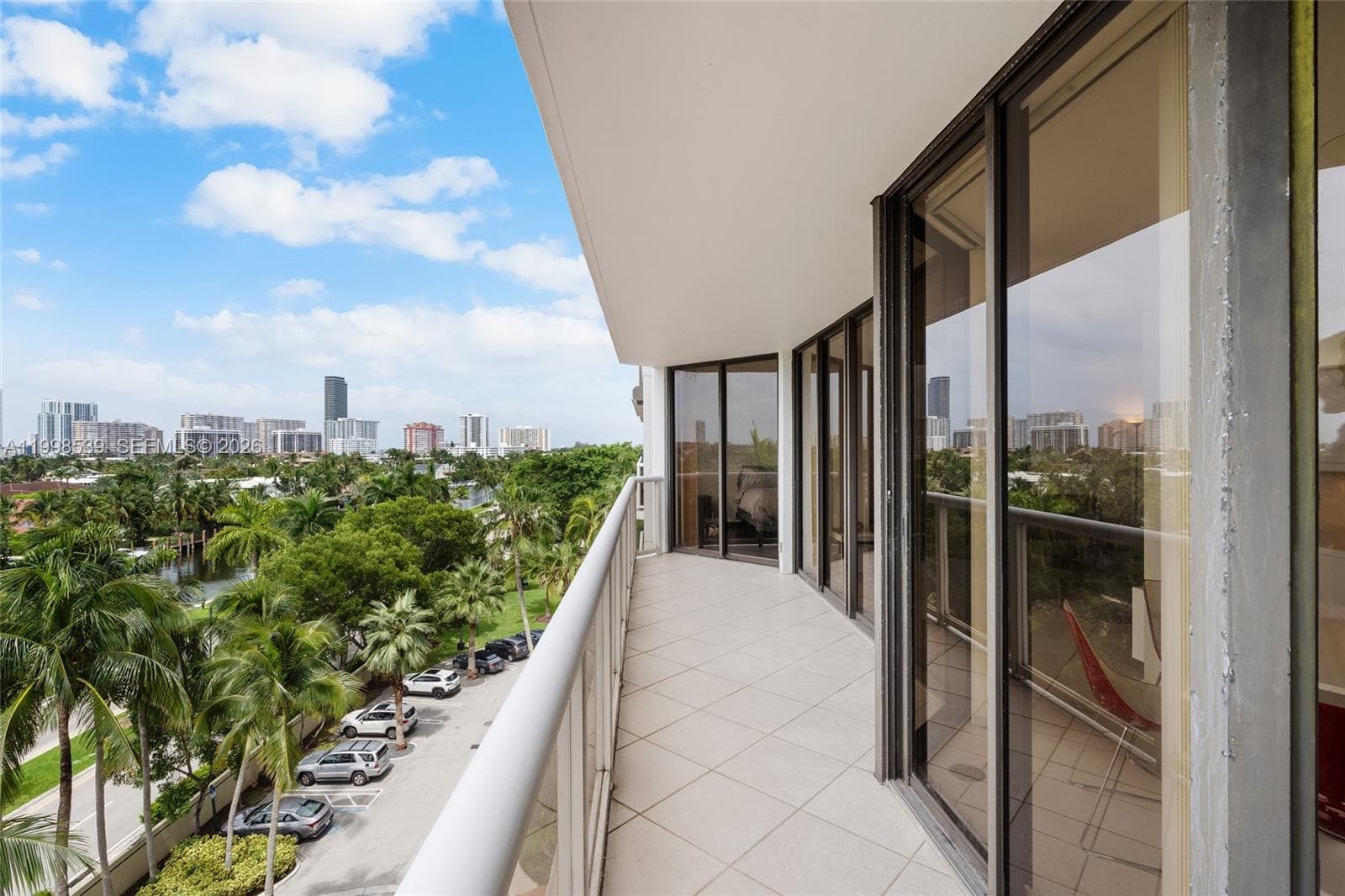 HARBOR TWS AT THE WATERWA · #601+DEN in Aventura - Photo 17