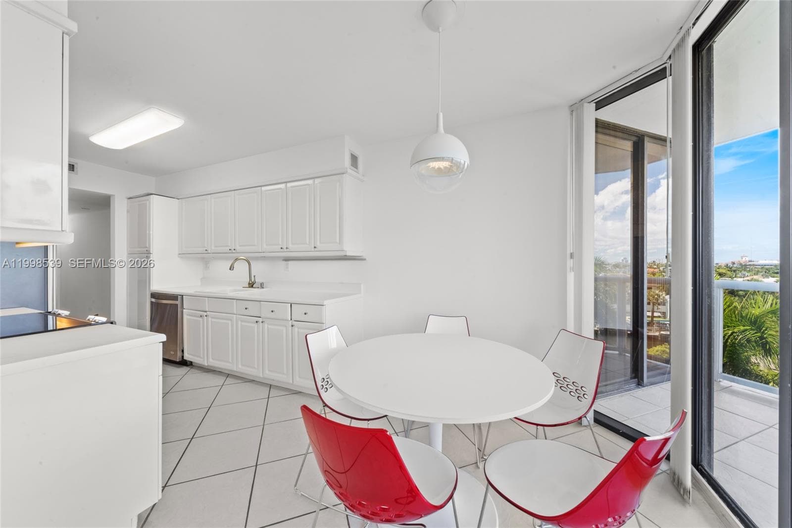 HARBOR TWS AT THE WATERWA · #601+DEN in Aventura - Photo 16