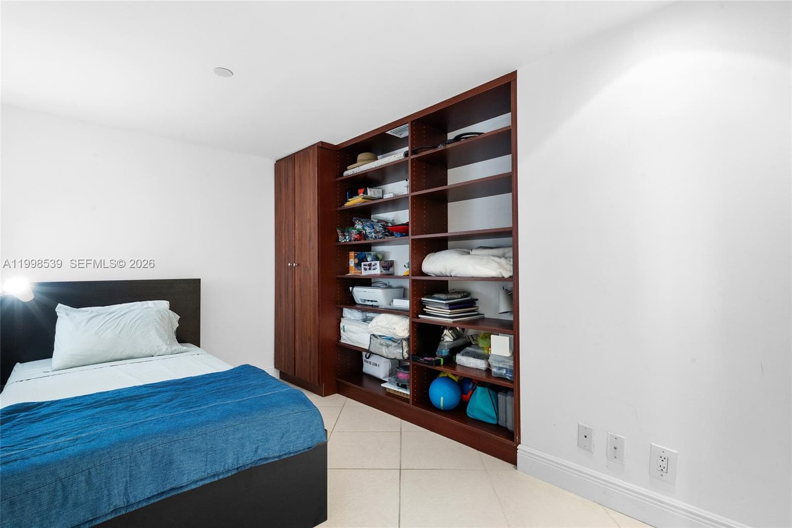 HARBOR TWS AT THE WATERWA · #601+DEN in Aventura - Photo 30