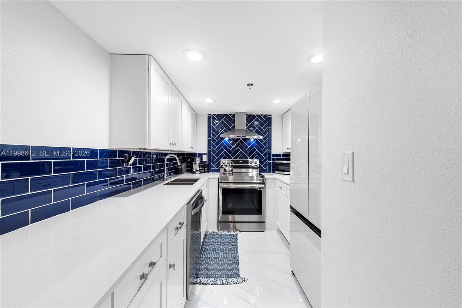 THE RIVIERA CONDO · #1007 in Miami Beach - Photo 3