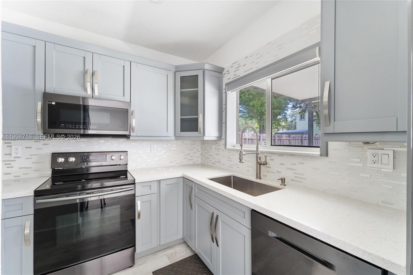 379 NE 31st Ave #379 photo 9