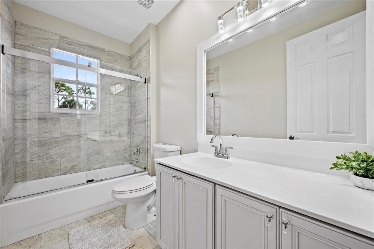 2nd Bathroom