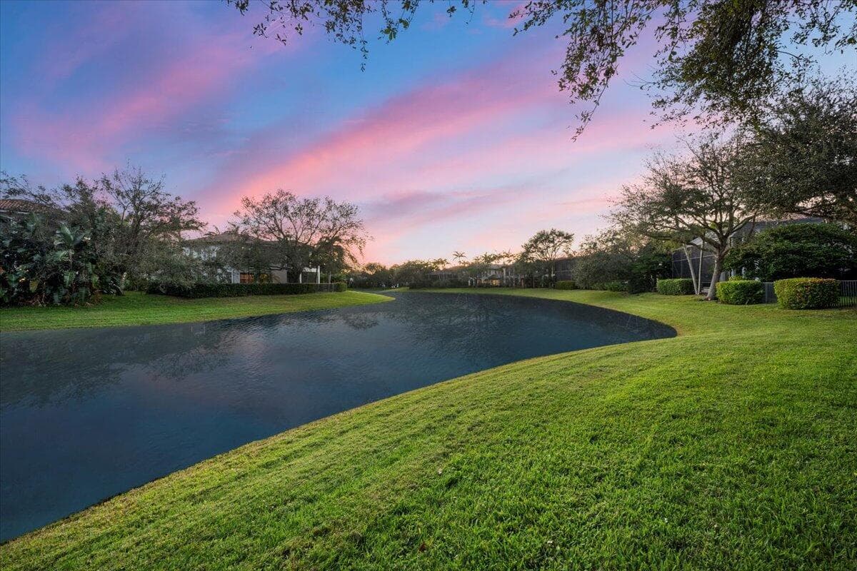 Fantastic Lake Views