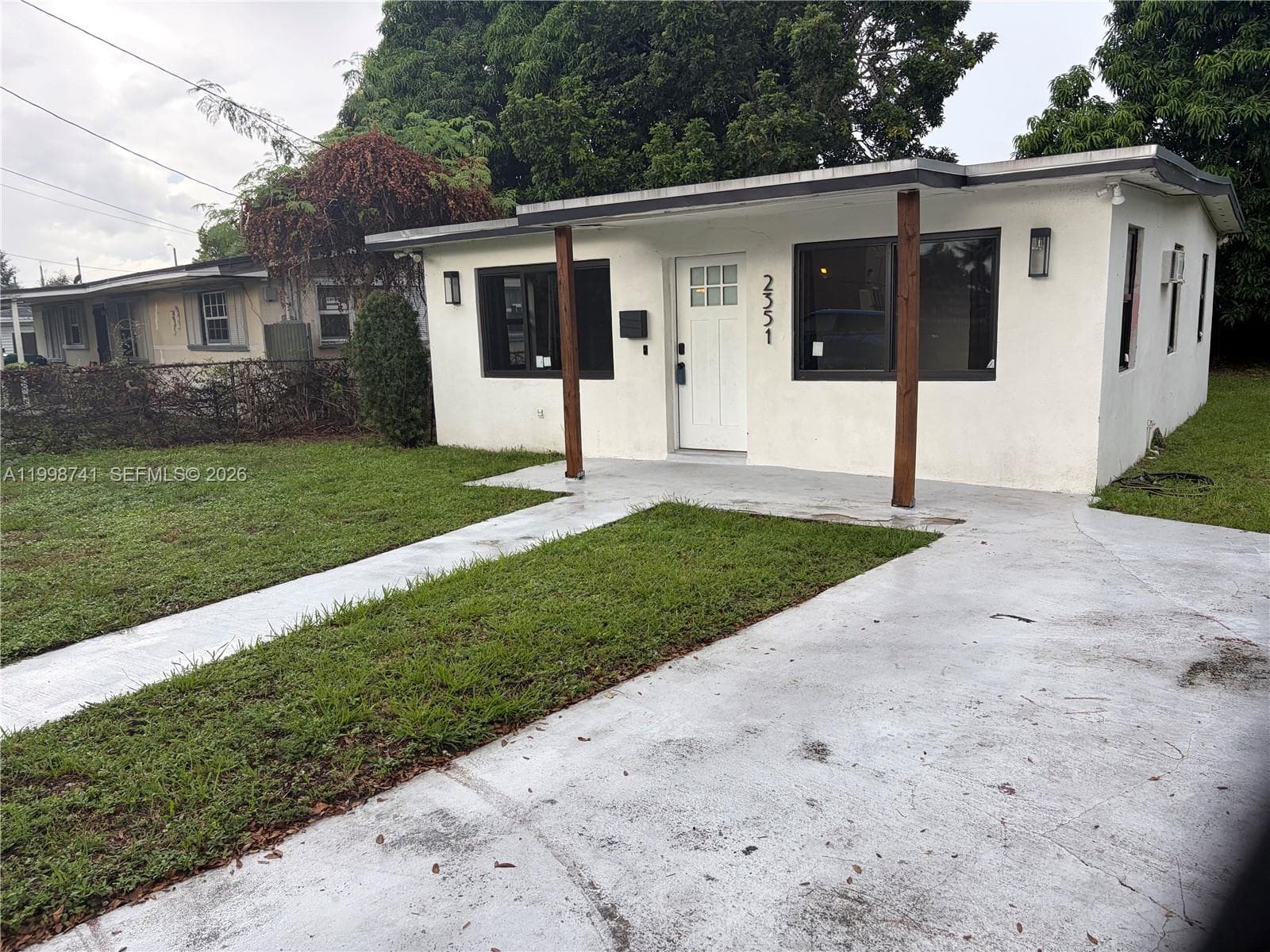 2351 NW 152nd Ter photo 2