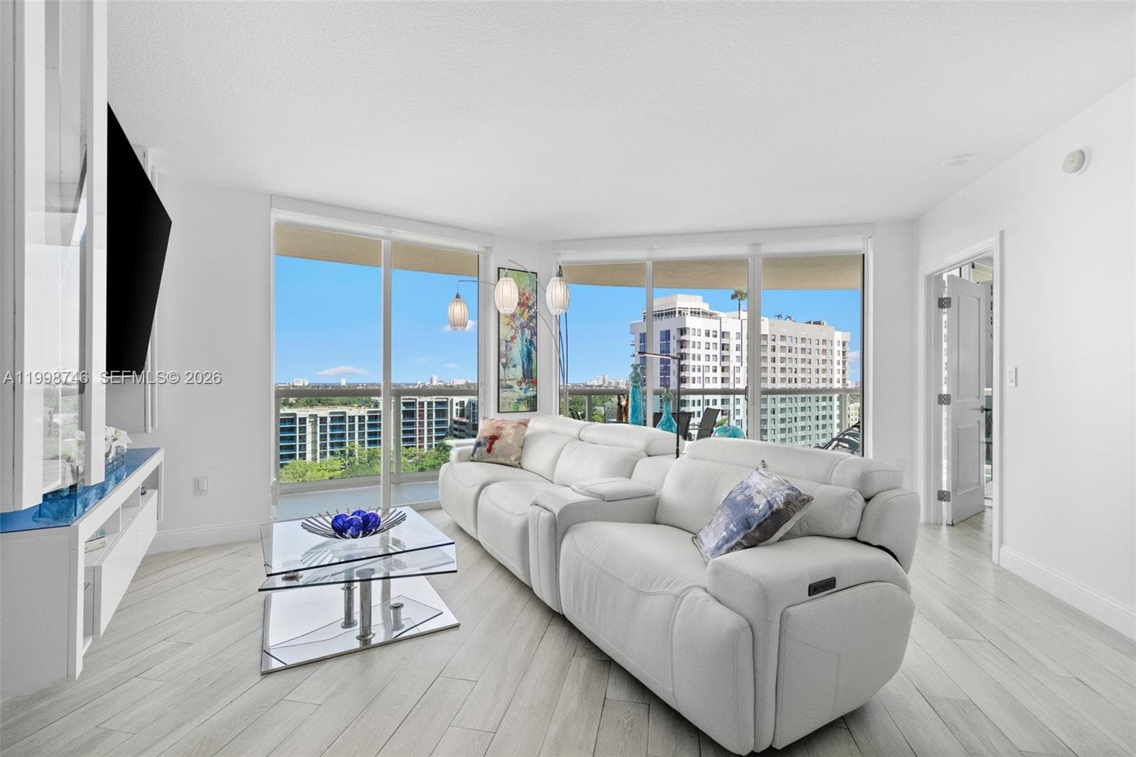 Watergarden Condominum · #1403 in Fort Lauderdale - Photo 2