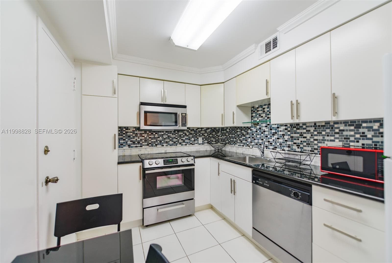 HEMISPHERES CONDO · #14D in Hallandale Beach - Photo 10