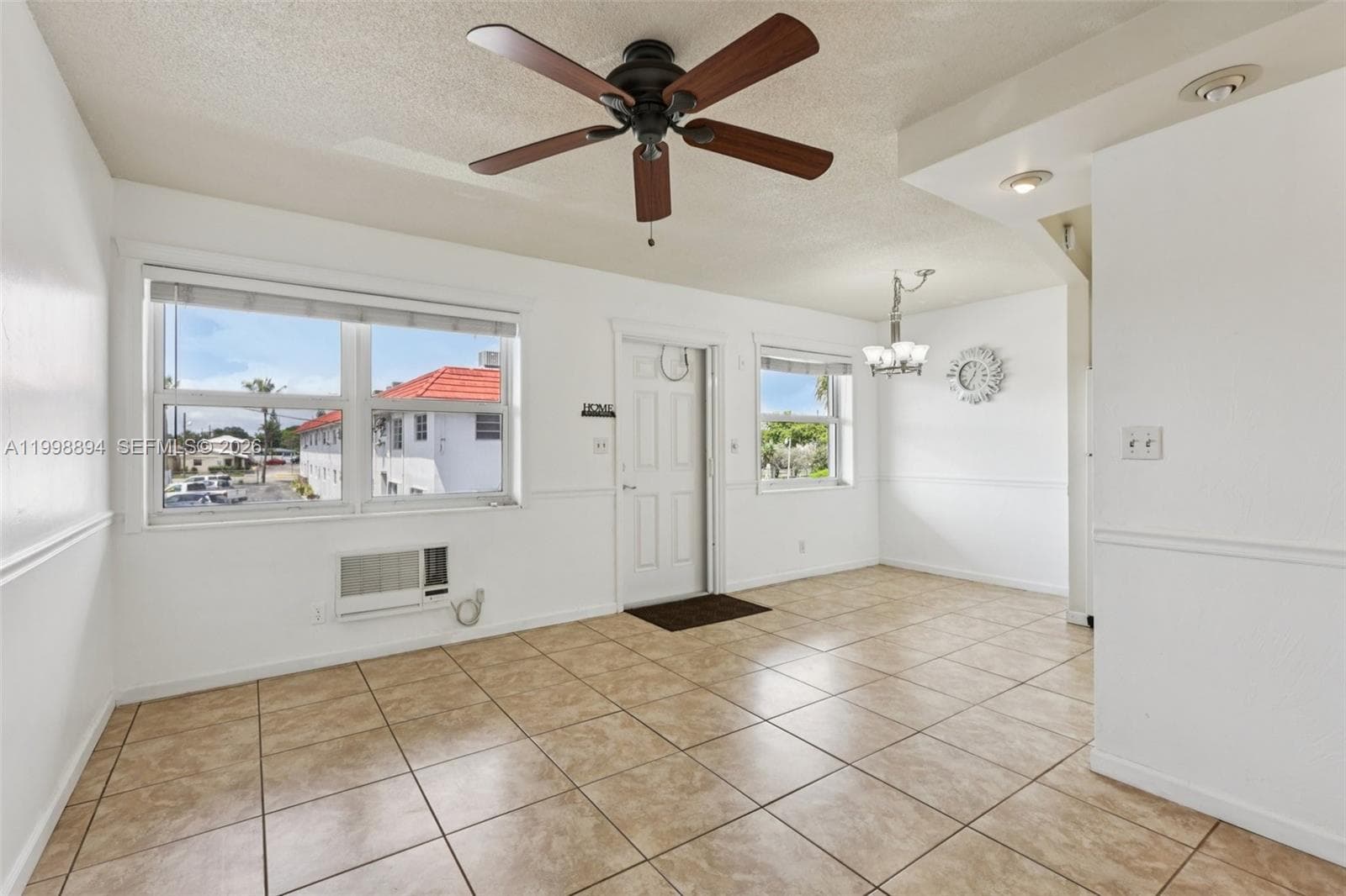 RONOLA APTS CONDO · #18 in Dania Beach - Photo 2