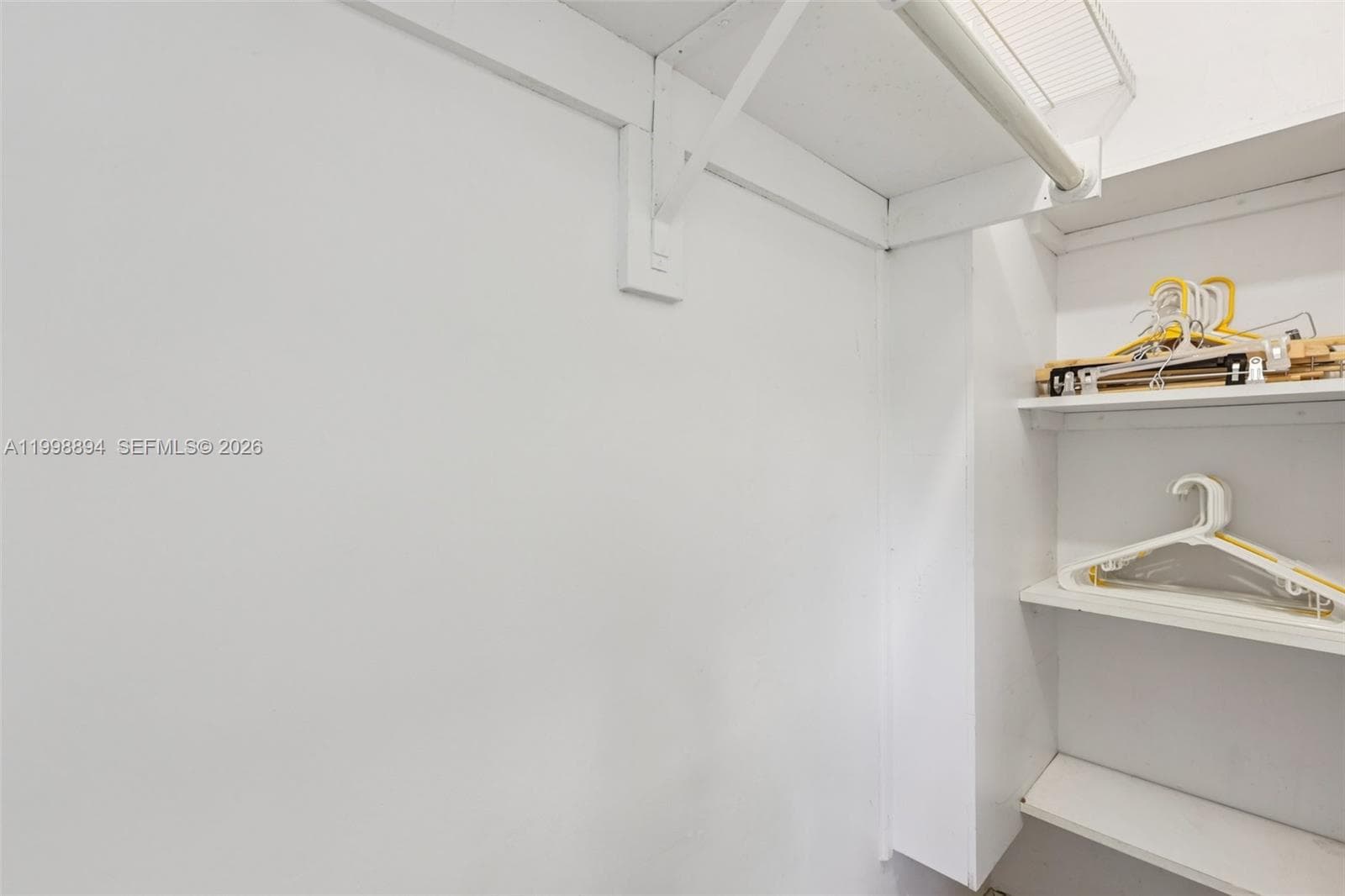 RONOLA APTS CONDO · #18 in Dania Beach - Photo 11