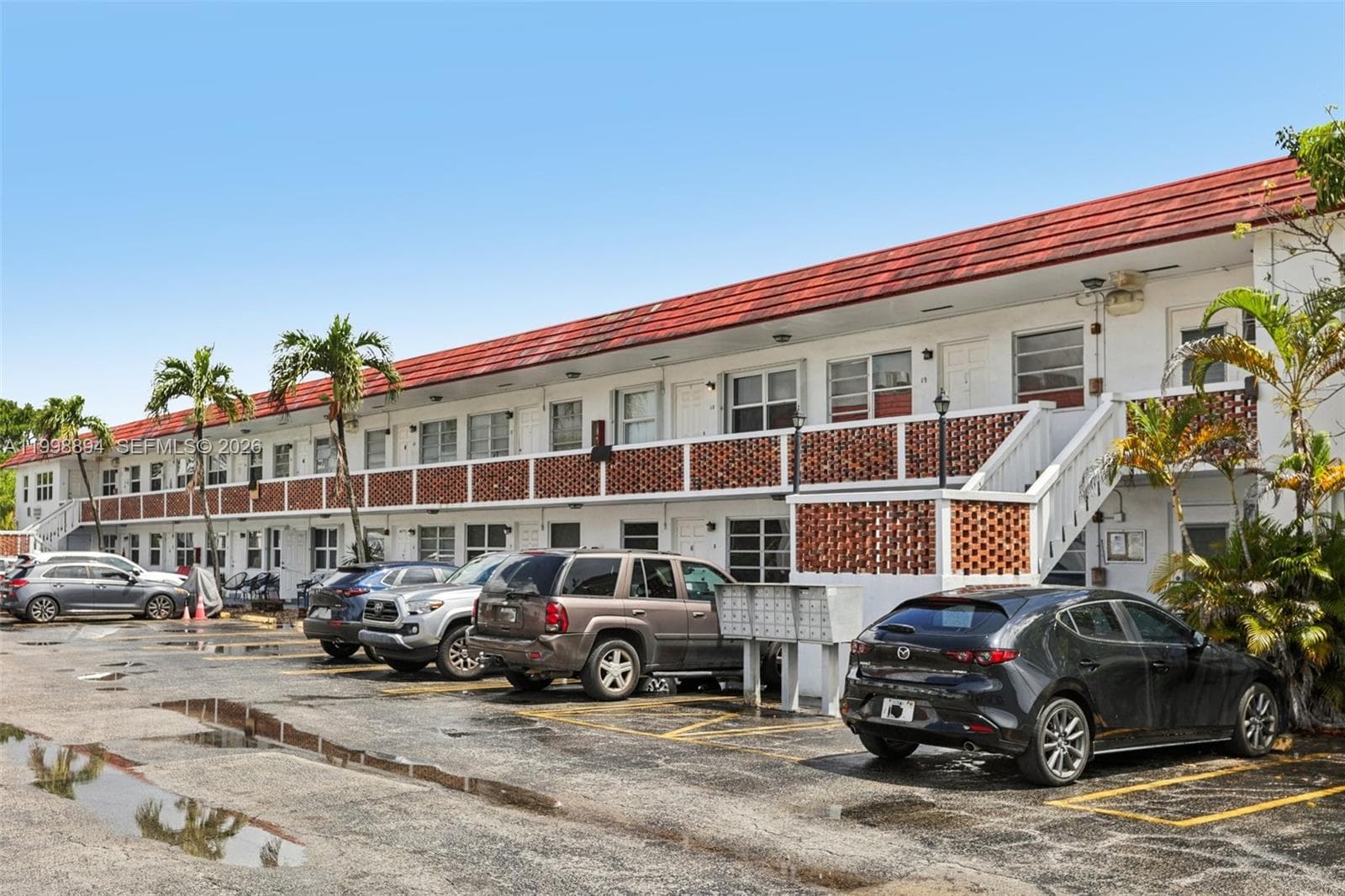 RONOLA APTS CONDO · #18 in Dania Beach - Photo 19