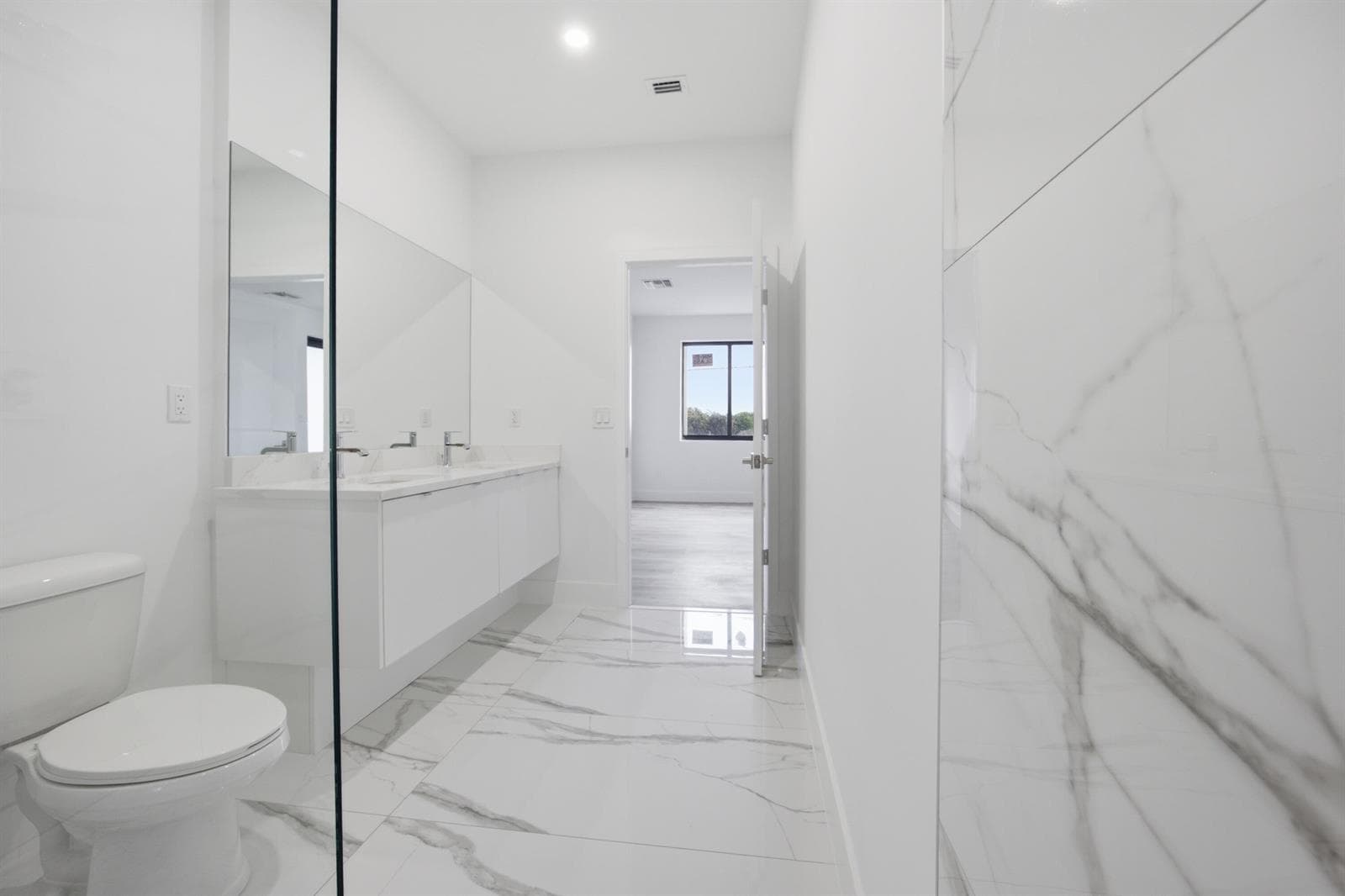 18-masterbath