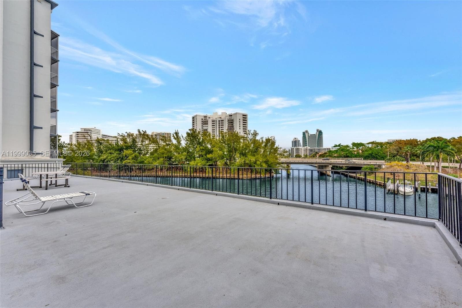 Fairways Rviera · #606 in Hallandale Beach - Photo 32
