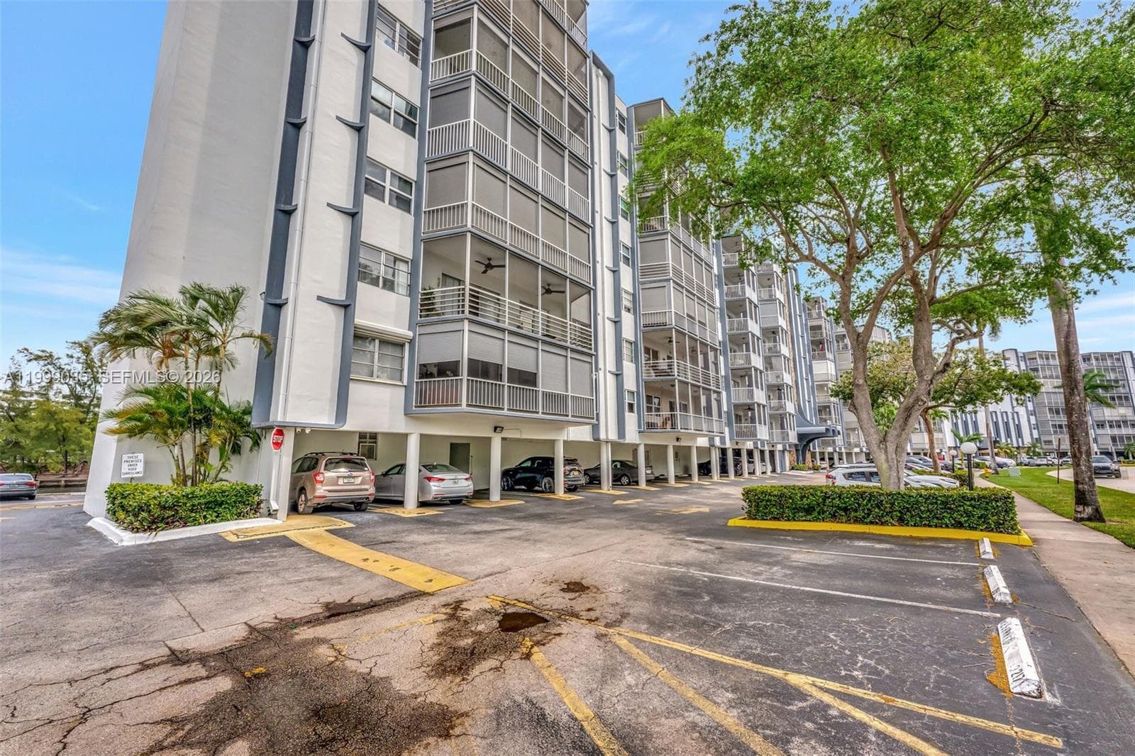 Fairways Rviera · #606 in Hallandale Beach - Photo 34