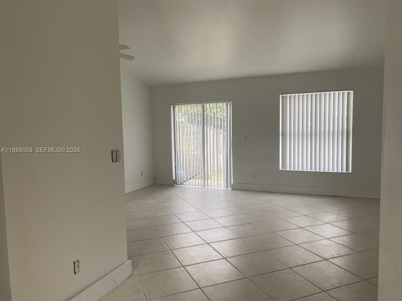 219 SE 8th St #601 photo 7