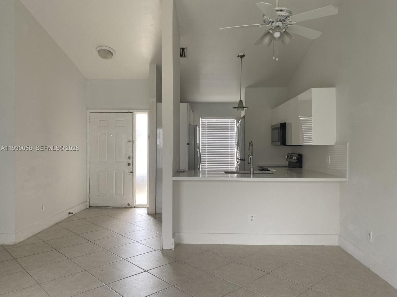 219 SE 8th St #601 photo 5