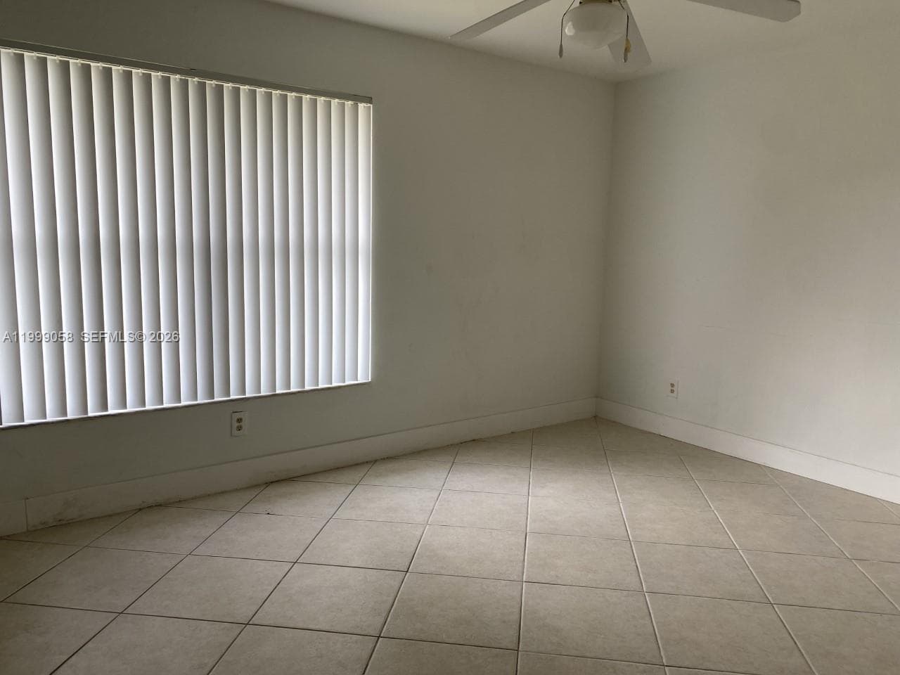 219 SE 8th St #601 photo 8