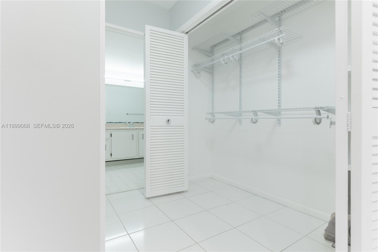 OLYMPUS CONDO PH A · #1110 in Hallandale Beach - Photo 27