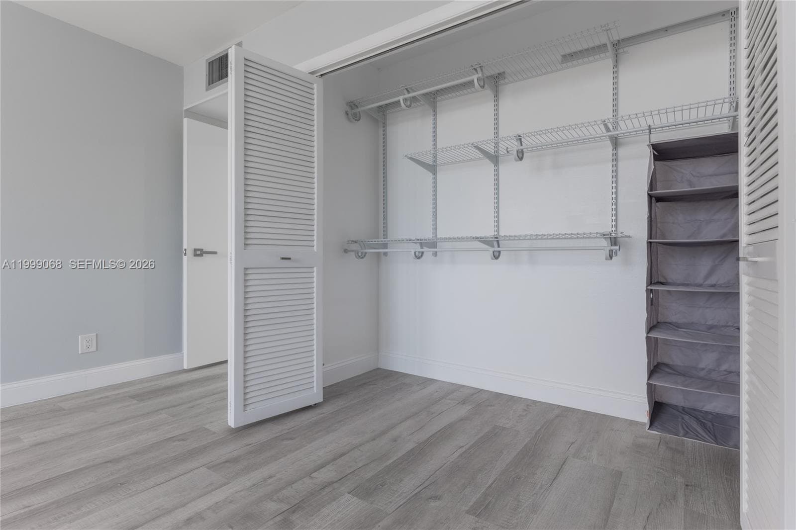 OLYMPUS CONDO PH A · #1110 in Hallandale Beach - Photo 31