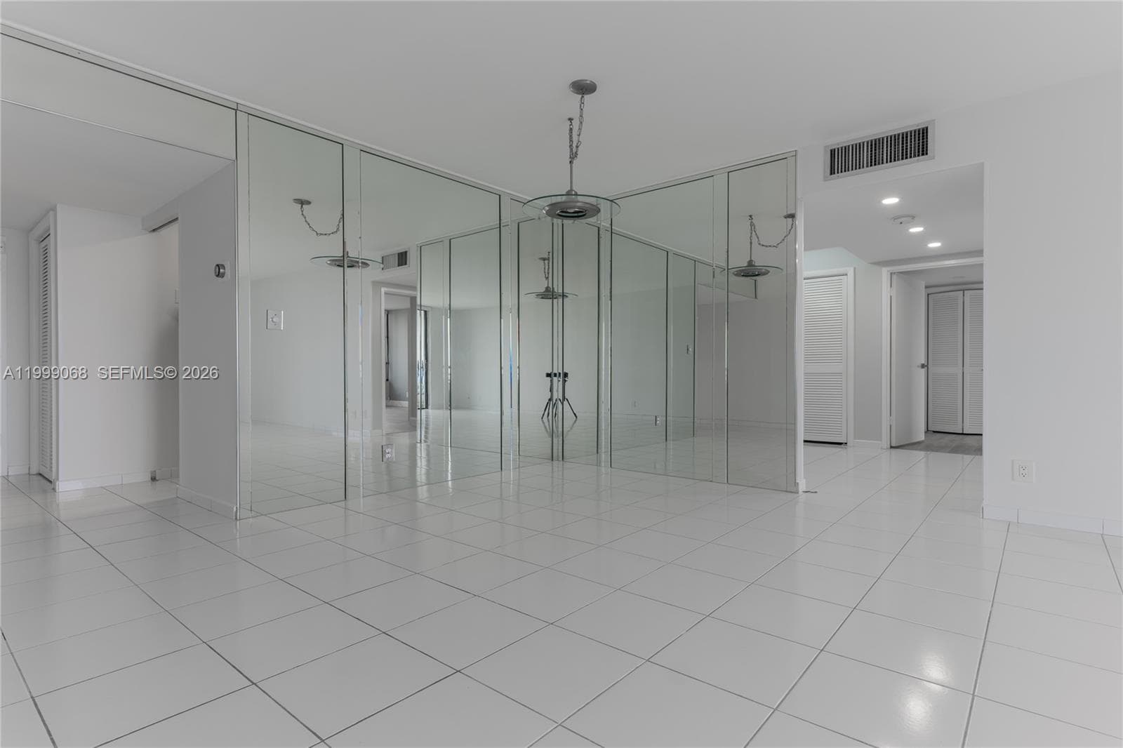 OLYMPUS CONDO PH A · #1110 in Hallandale Beach - Photo 8