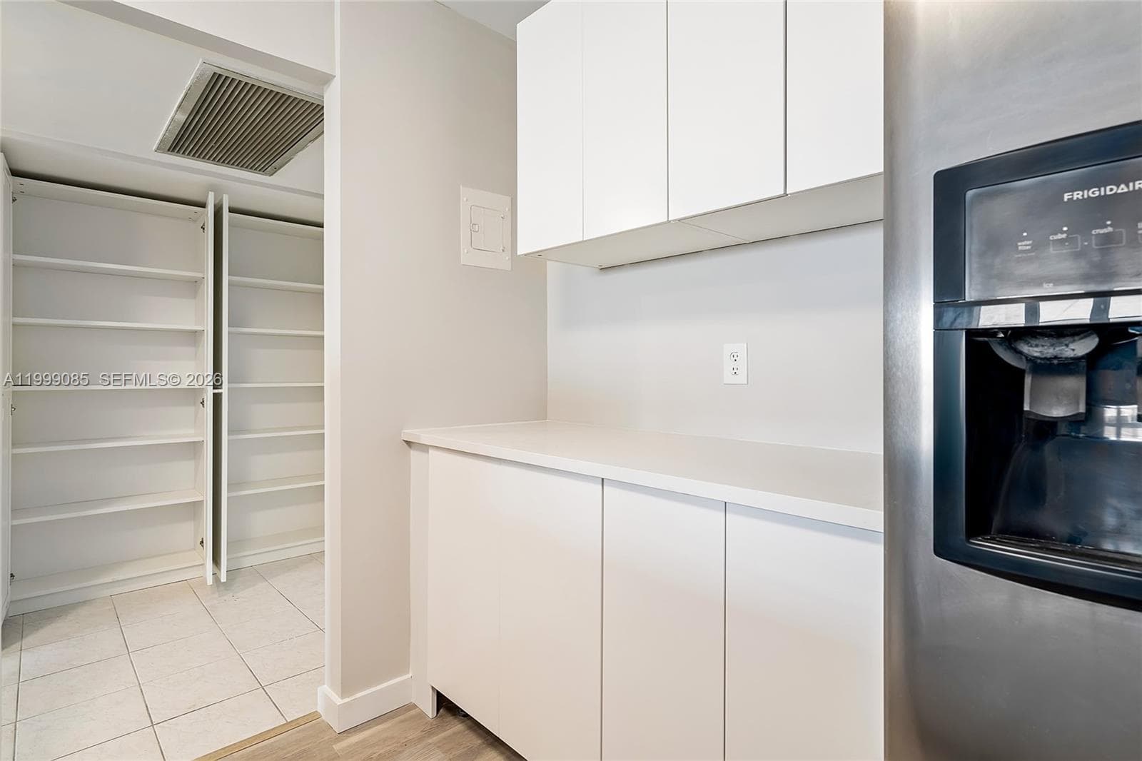 DESOTO PARK CONDO · #316 in Hallandale Beach - Photo 2