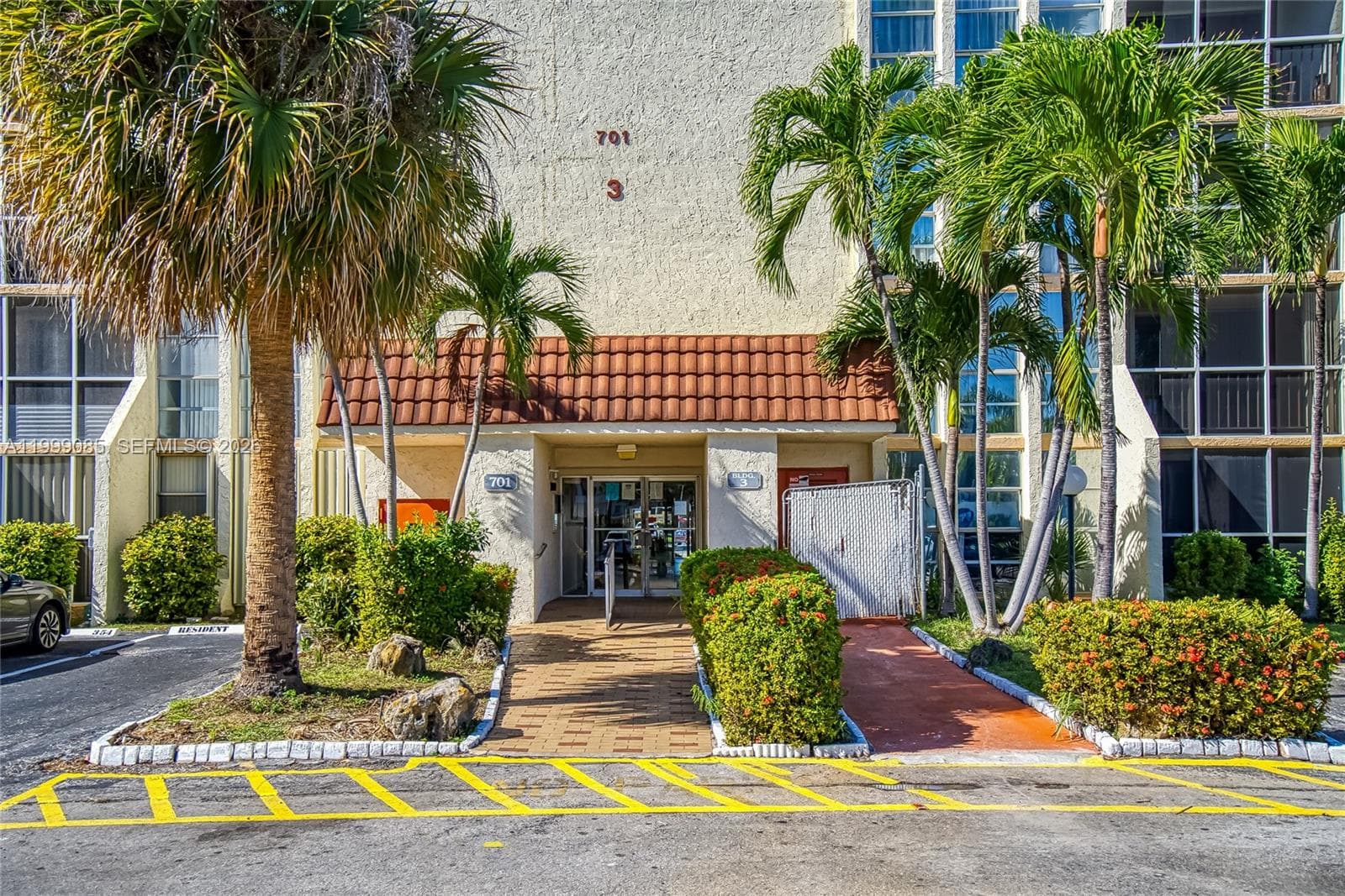 DESOTO PARK CONDO · #316 in Hallandale Beach - Photo 24