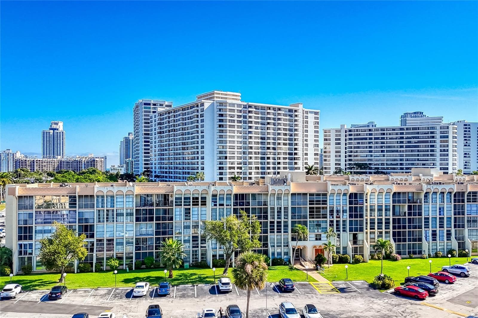 DESOTO PARK CONDO · #316 in Hallandale Beach - Photo 31
