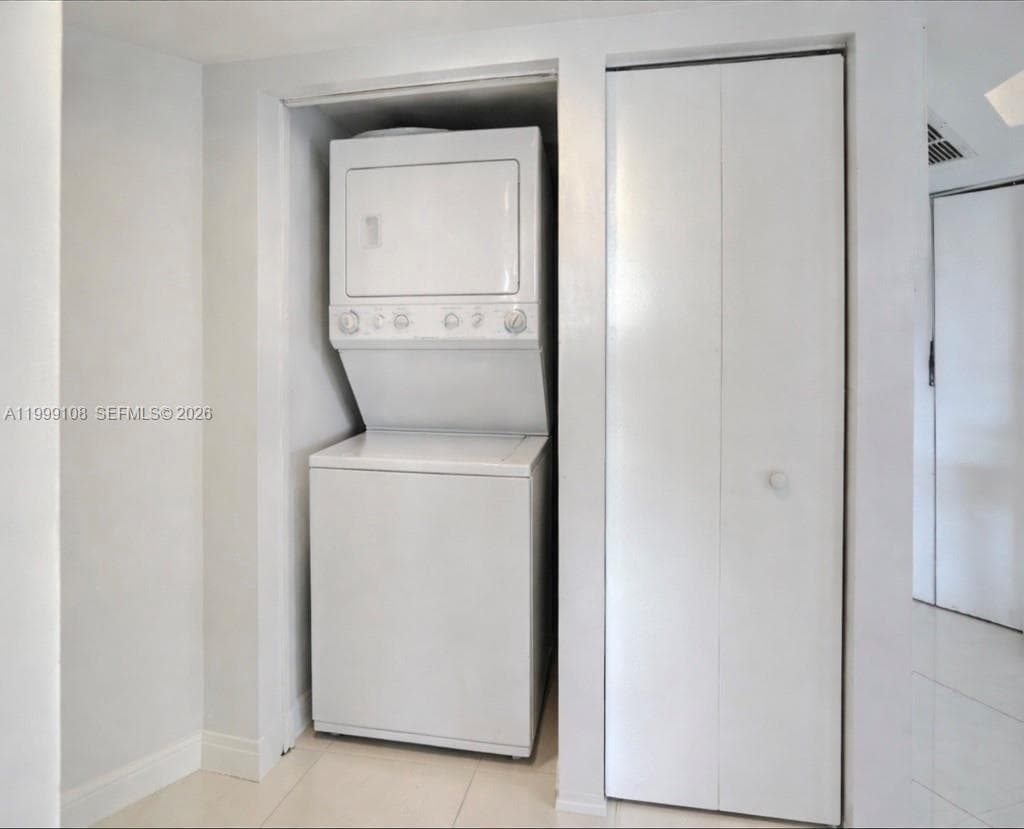 ST TROPEZ OCEAN CONDO · #8-C in Miami Beach - Photo 15