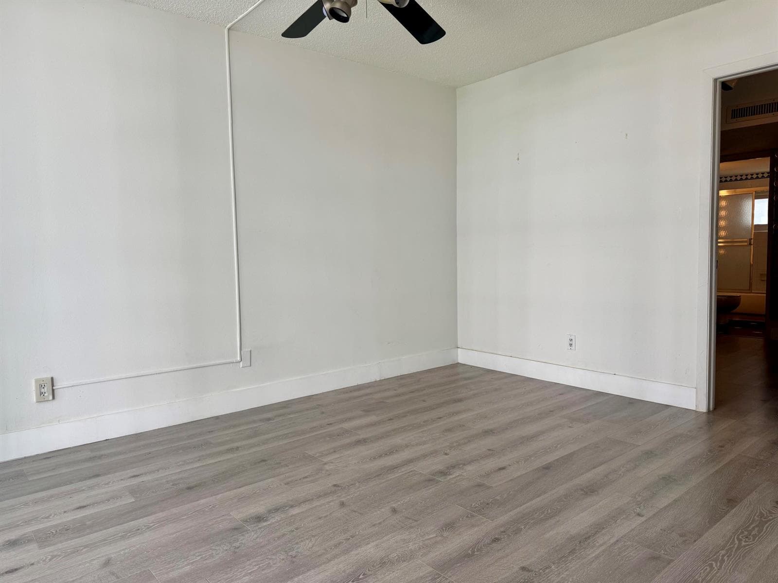 00015Townhouse 144 CH 12