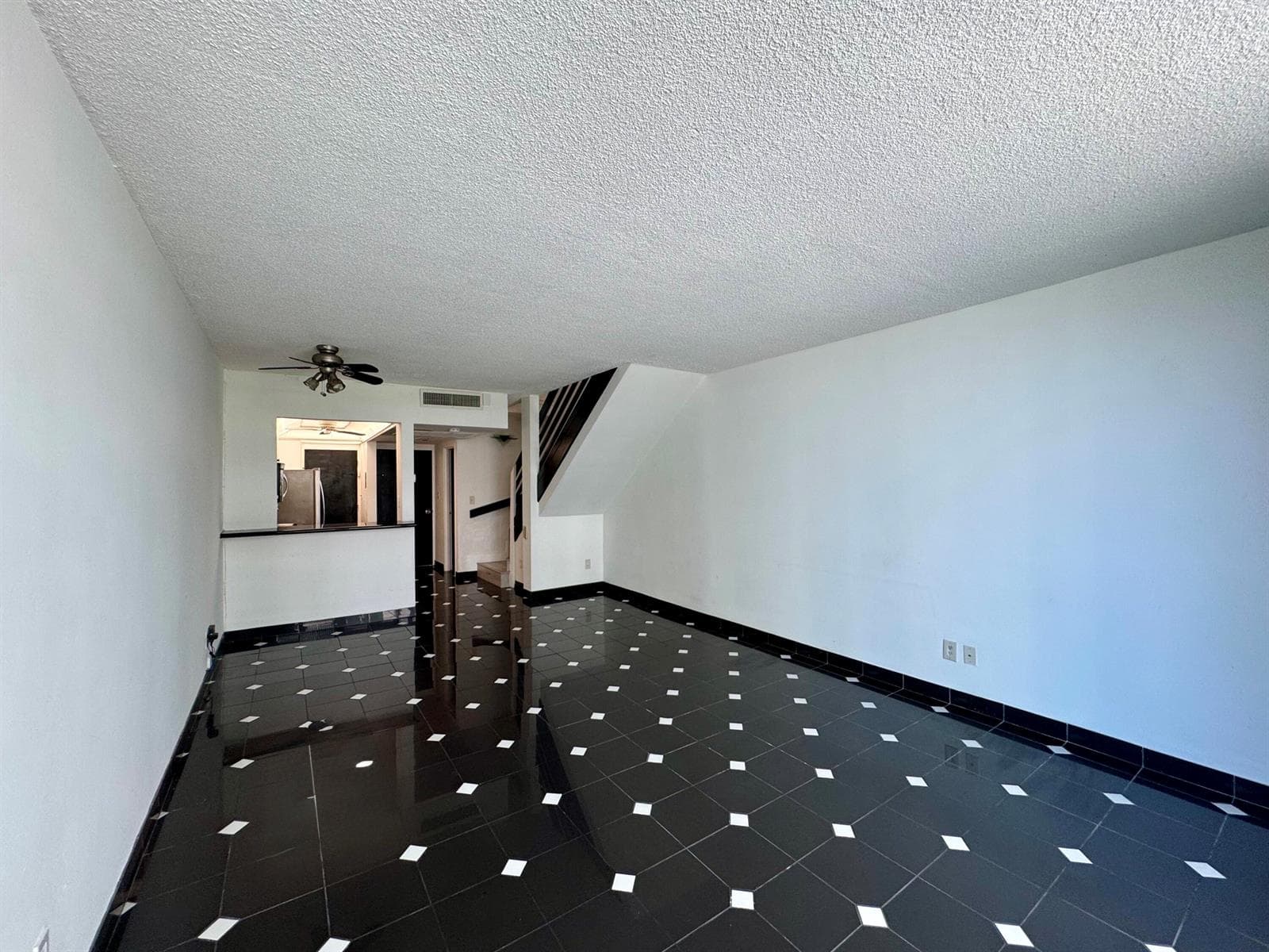 00038Townhouse 144 CH 12